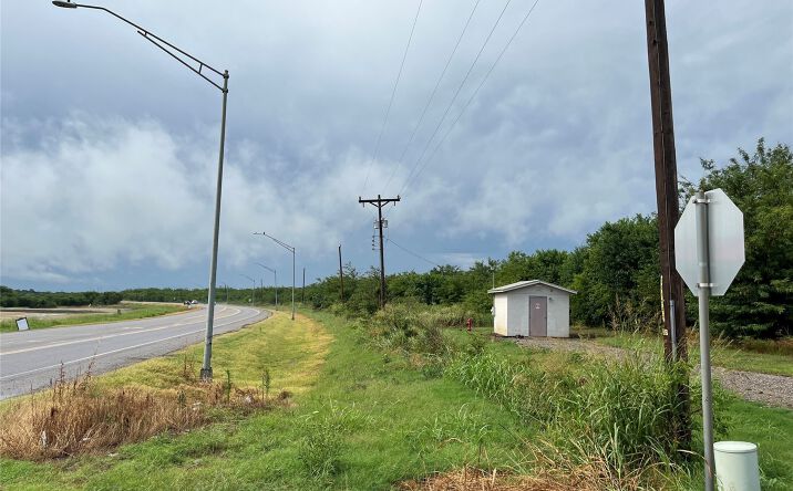 Pictures of Land property located at 1299 Hwy 70 Highway, Madill, OK 73446 for sales - image #1