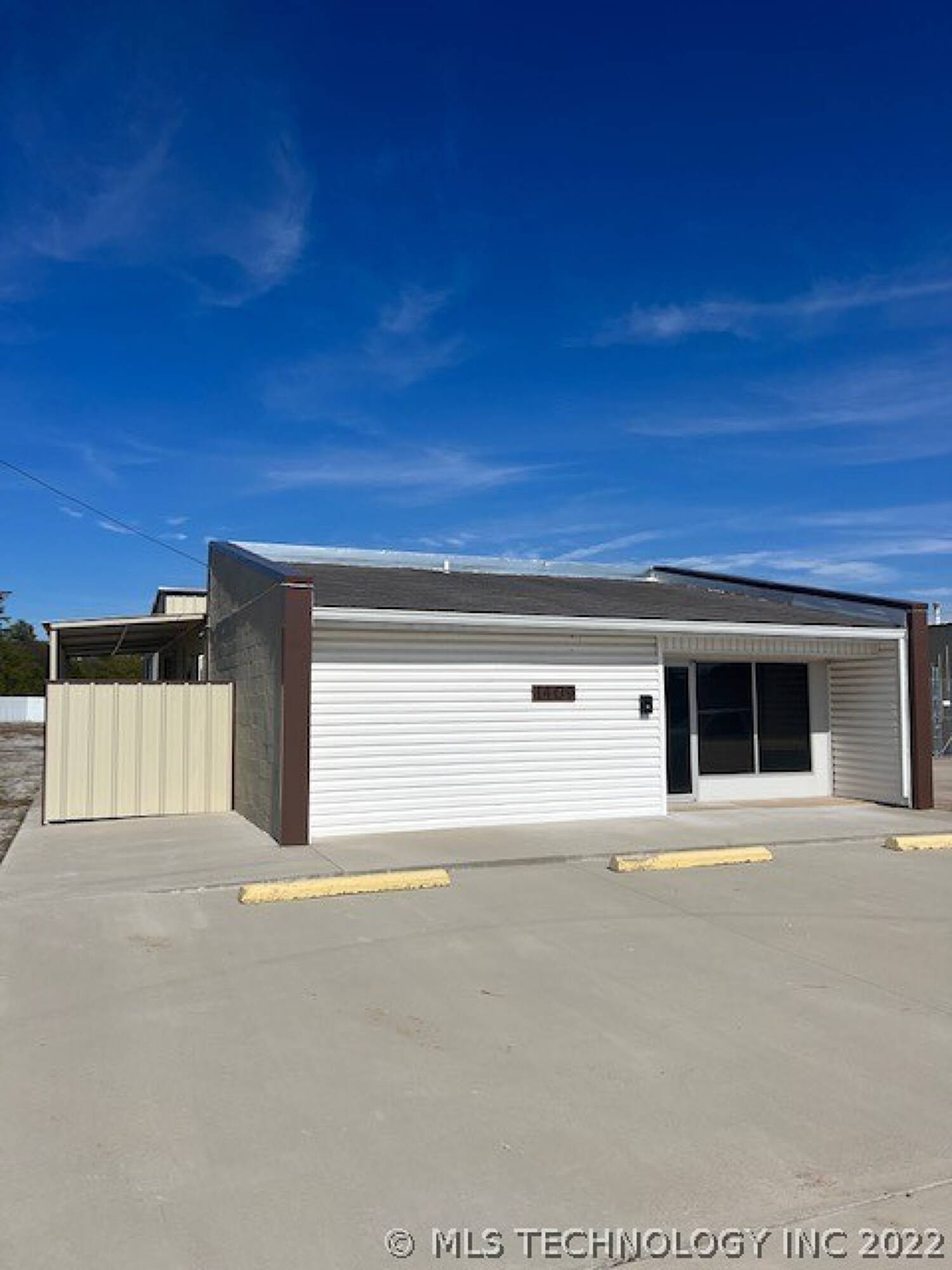 1409 Industrial Village Rd, Ardmore, OK 73401