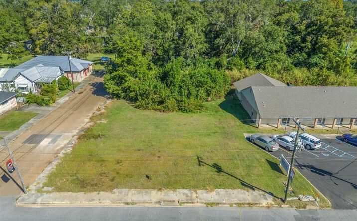 Pictures of Land property located at 116 W Port Street, DeRidder, LA 70634 for sales - image #1