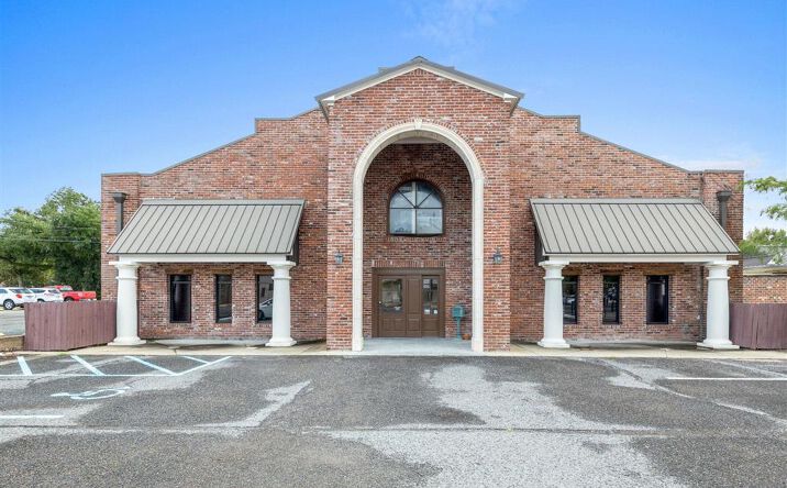 Pictures of Office property located at 1111 Ryan Street, Lake Charles, LA 70601 for sales - image #1
