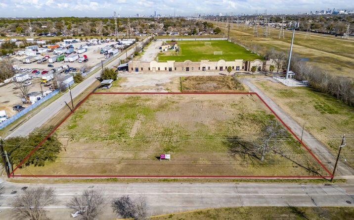Pictures of Land property located at TBD W Orem Dr, Houston, TX 77045 for sales - image #1