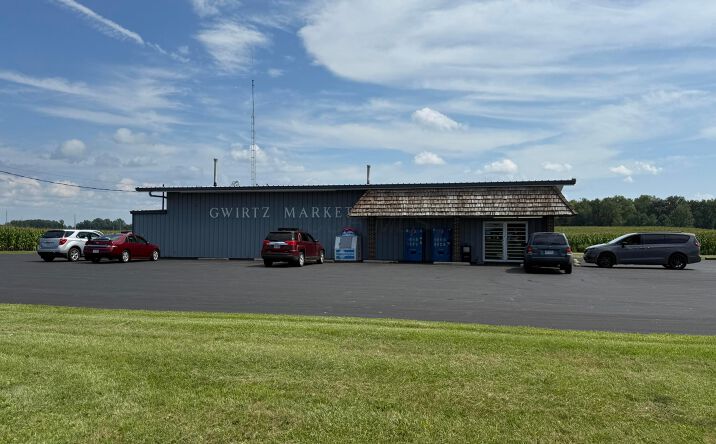 Pictures of Business for Sale, Retail property located at 5001 Oh-39, Shelby, OH 44875 for sales - image #1