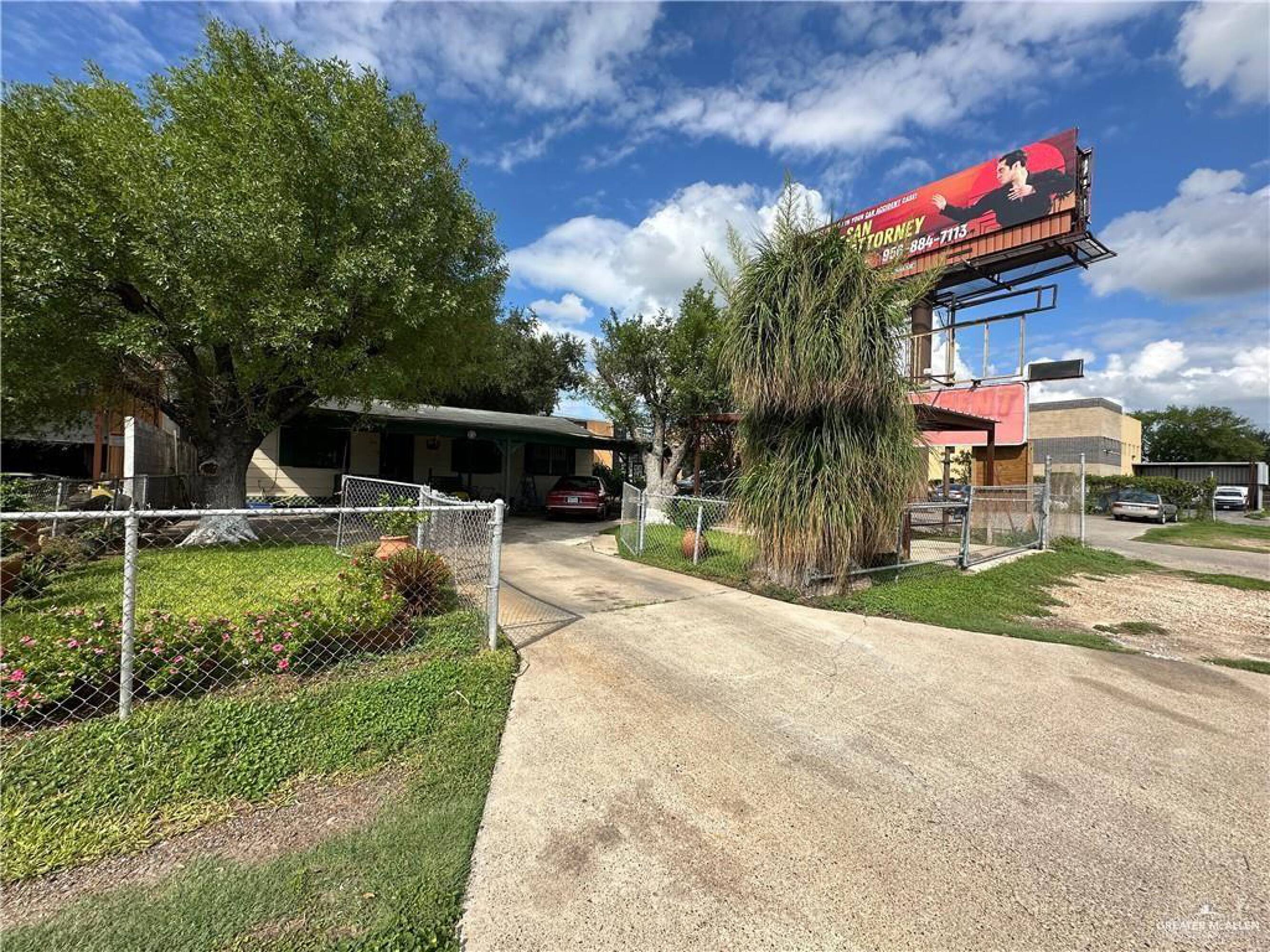 804 Frontage Rd E, Alamo, TX 78516
