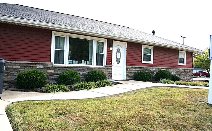 Pictures of Mixed Use, Office, Retail property located at 1074 Bryan Rd, O'Fallon, MO 63366 for sales - image #1