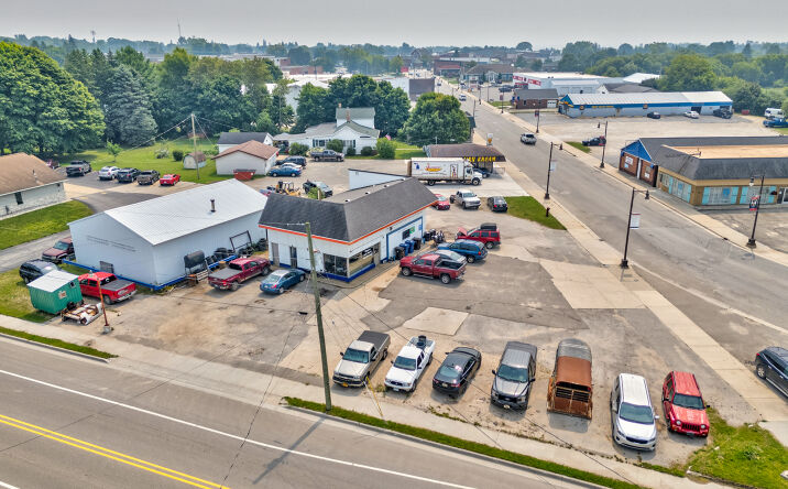 Pictures of Retail property located at 192 River St, Manistique, MI 49854 for sales - image #1