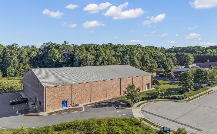 Pictures of Industrial, Retail property located at 263 Gretas Way, Kernersville, NC 27284 for sales - image #1