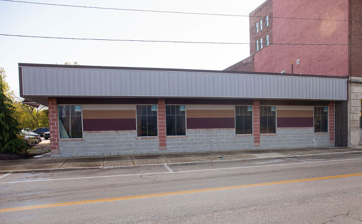 Pictures of Retail property located at 4714 Main Ave, Ashtabula, OH 44004 for sales - image #1
