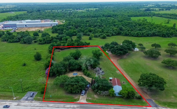 Pictures of Land property located at 4579 I-10 Frontage, Sealy, TX 77474 for sales - image #1