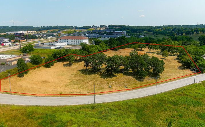 X65401 1701 Martin Springs Drive, Rolla, MO 65401 | Crexi.com