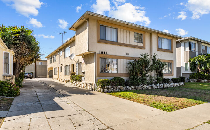 Pictures of Multifamily property located at 1043 S Holt Ave, Los Angeles, CA 90035 for sales - image #1