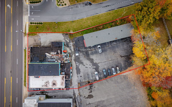 Pictures of Industrial, Office, Retail property located at 2303 Fort Henry Dr, Kingsport, TN 37664 for sales - image #1