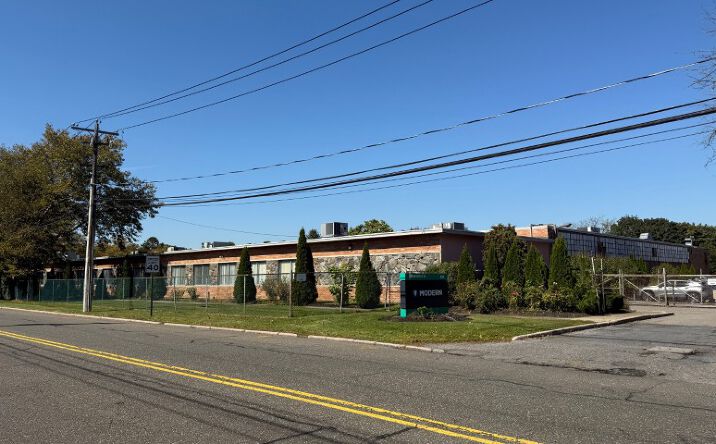 Pictures of Industrial property located at 505 Acorn St, Deer Park, NY 11729 for sales - image #1