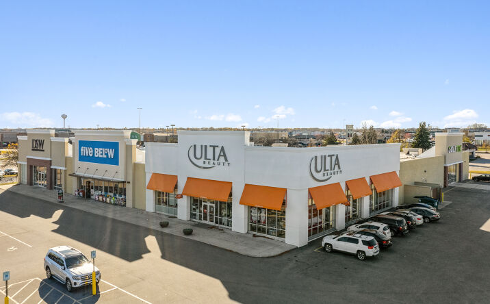 Pictures of Retail property located at 4411 W Wisconsin Ave, Appleton, WI 54913 for sales - image #1