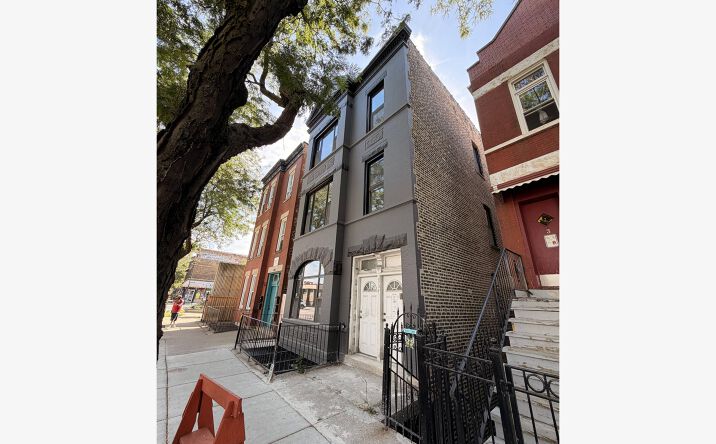 Pictures of Multifamily property located at 2009 W Cullerton St, Chicago, IL 60608 for sales - image #1