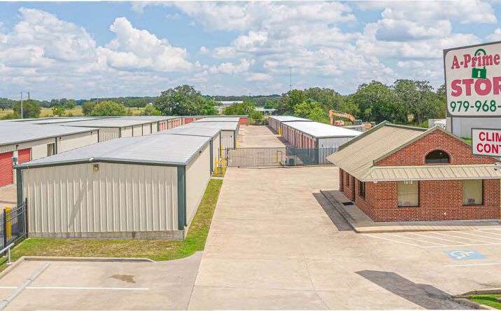Pictures of Self Storage property located at 1618 State Hwy 71, La Grange, TX 78945 for sales - image #1
