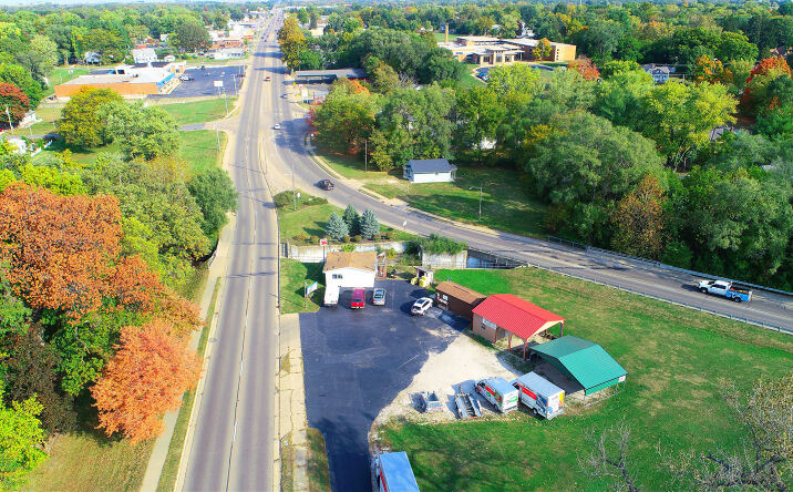 Pictures of Retail property located at 1215 N Bloomington Street, Streator, IL 61364 for sales - image #1