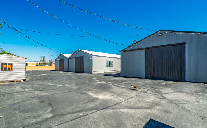 Pictures of Industrial property located at 10935 Vulcan St, South Gate, CA 90280 for sales - image #1