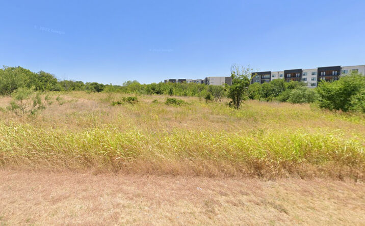 Pictures of Land property located at 906  N State Hwy 161, Grand Prairie, TX 75050 for sales - image #1