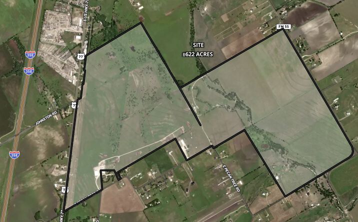 Pictures of Land property located at 5365 S US Hwy 77, Waxahachie, TX 75165 for sales - image #1