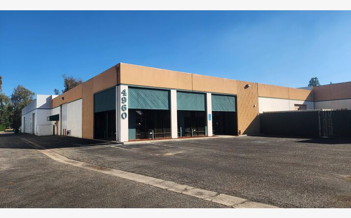 Pictures of Industrial property located at 4960 E. Yale, Fresno, CA 93727 for sales - image #1