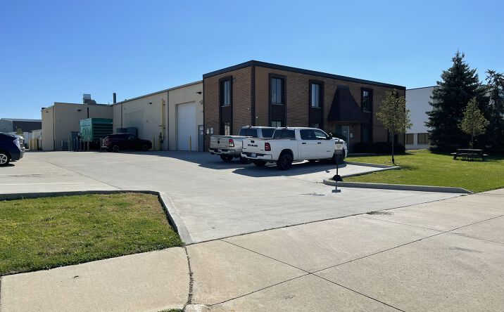image of property at 41900 EXECUTIVE DR Harrison Township MI 48045-1310