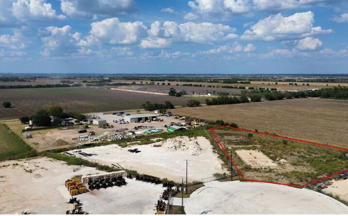 Pictures of Industrial property located at 133 Motts, Cibolo, TX, Cibolo, TX 78124 for sales - image #1