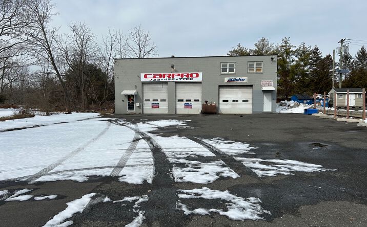 Pictures of Retail property located at 2041 NJ-27, Franklin Township, NJ 08873 for sales - image #1