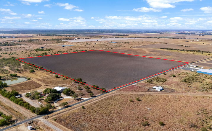 Pictures of Land property located at Co Rd 583, La Coste, TX 78039 for sales - image #1