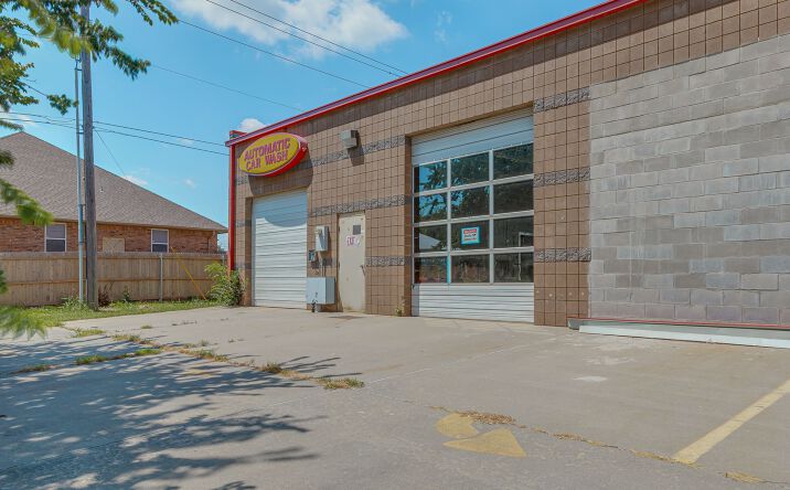 Pictures of Industrial property located at 12240 N Mustang Rd, Yukon, OK 73099 for sales - image #1