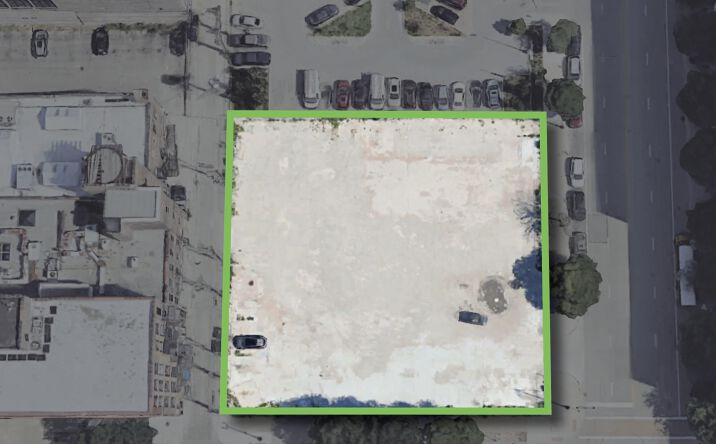 Pictures of Land property located at 132 E 23rd St, Chicago, IL 60616 for sales - image #1