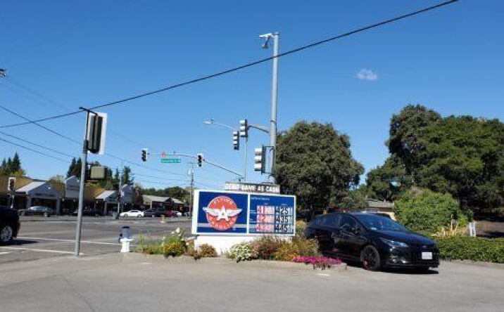 image of property at 4180 MONTGOMERY DR Santa Rosa CA 95405-5236