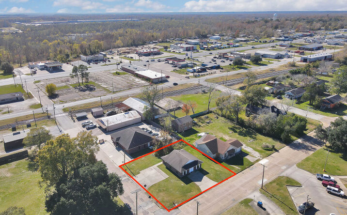 Pictures of Office, Special Purpose property located at 1522 Sam Houston St, Liberty, TX 77575 for sales - image #1