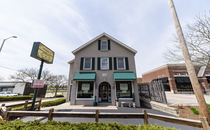 Pictures of Office property located at 126 S Northwest Hwy, Barrington, IL 60010 for sales - image #1