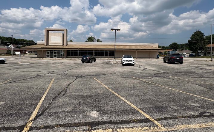 Pictures of Retail, Office property located at 9220 W Greenfield Ave, West Allis, WI 53214 for sales - image #1