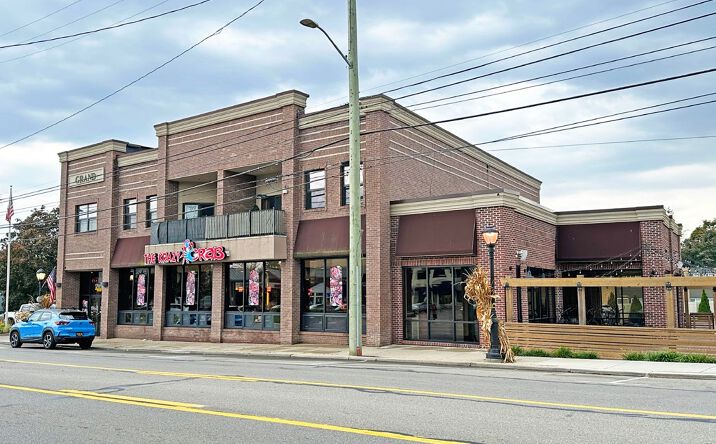 Pictures of Mixed Use, Multifamily, Retail property located at 32821-32905 Grand River Ave, Farmington, MI 48336 for sales - image #1