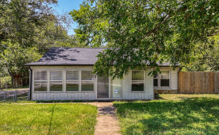 Pictures of Special Purpose property located at 109 Mill Street, Weatherford, TX 76086 for sales - image #1