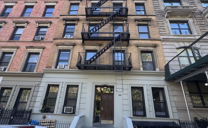 Pictures of Multifamily property located at 280 Manhattan Ave, New York, NY 10026 for sales - image #1