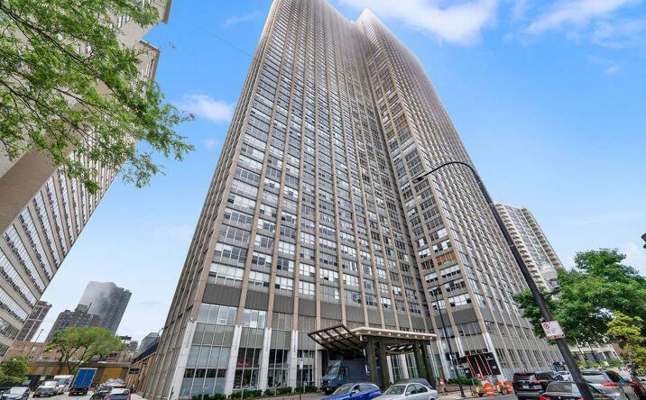 Pictures of Multifamily, Office, Hospitality, Mixed Use, Self Storage property located at 655 W Irving Park Rd, Chicago, IL 60613 for sales - image #1