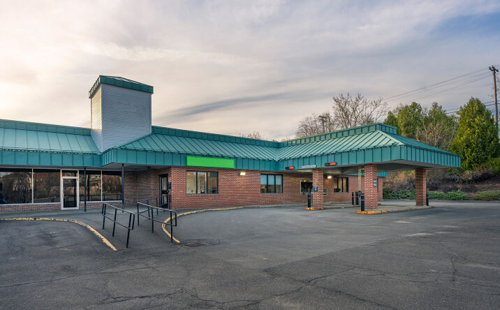 Pictures of Retail, Office property located at 6 North St, Houlton, ME 04730 for sales - image #1