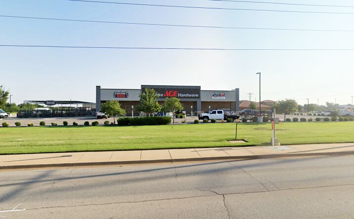 Pictures of Retail property located at 1101 W Danforth Rd, Edmond, OK 73003 for sales - image #1