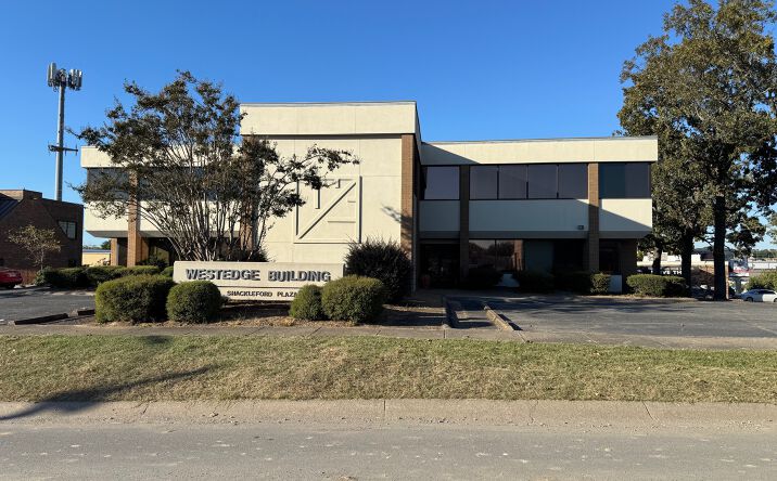 Pictures of Office property located at 4 Shackleford Plaza, Little Rock, AR 72211 for sales - image #1