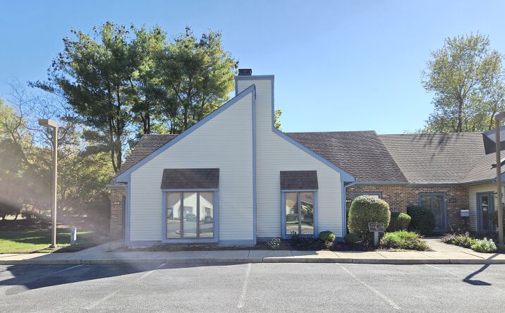 Pictures of Office property located at 146 Lakeview Dr S, Gibbsboro, NJ 08026 for sales - image #1