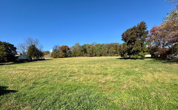 Pictures of Land property located at 149 W Hanover St, Spring Grove, PA 17362 for sales - image #1