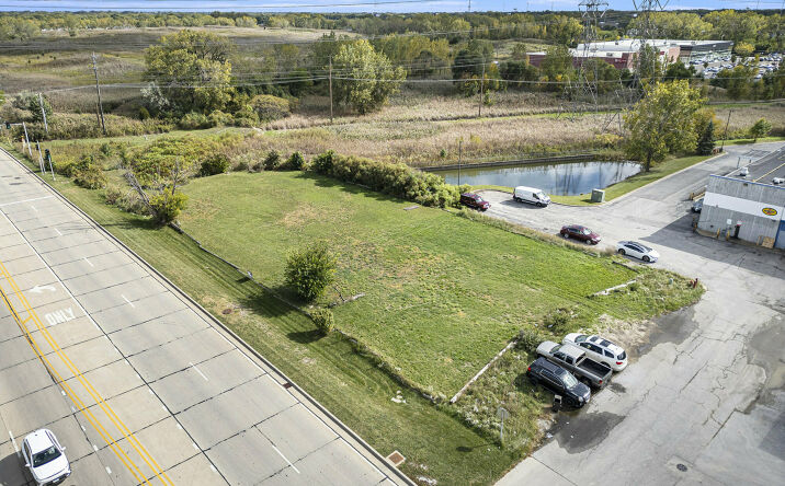 Pictures of Land, Retail property located at 17001 Glen Oak Ave, Lansing, IL 60438 for sales - image #1