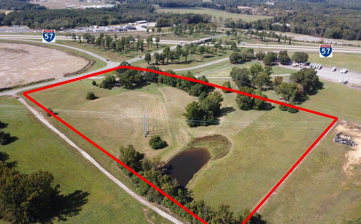 Pictures of Land property located at 2002 N Main St, Beebe, AR 72012 for sales - image #1