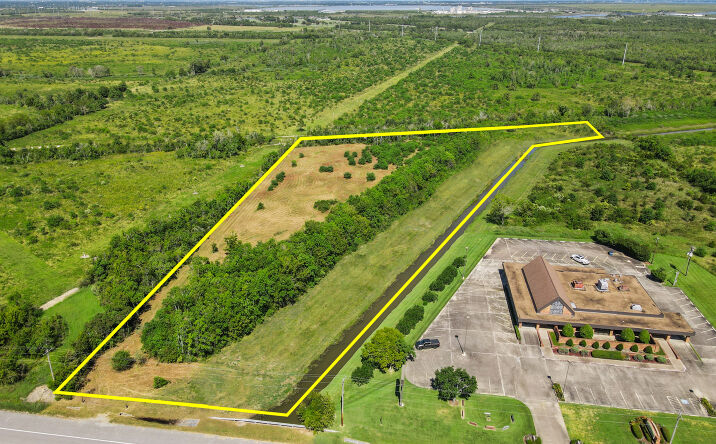 Pictures of Land property located at 5130 Emmett F Lowry Expy, Texas City, TX 77591 for sales - image #1