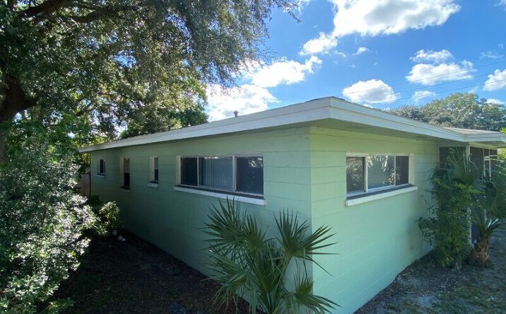 Pictures of Retail, Office, Mixed Use property located at 3111 26th St W, Bradenton, FL 34205 for sales - image #1