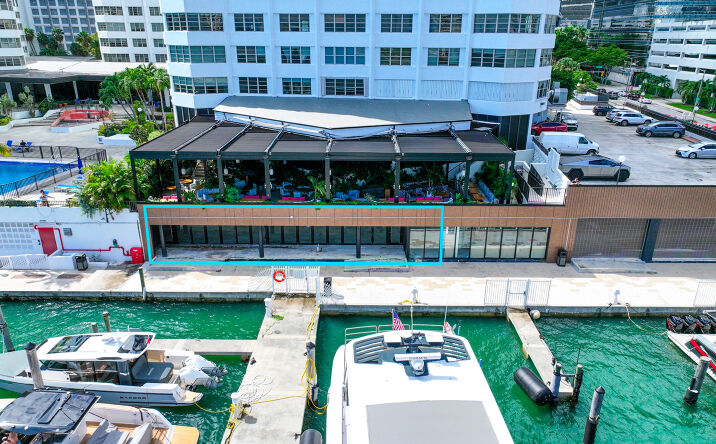 Pictures of Office, Retail property located at 801 Brickell Bay Drive, Miami, FL 33131 for sales - image #1