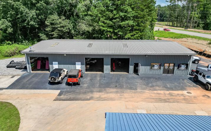 Pictures of Industrial property located at 2522 Business Dr, Cumming, GA 30028 for sales - image #1