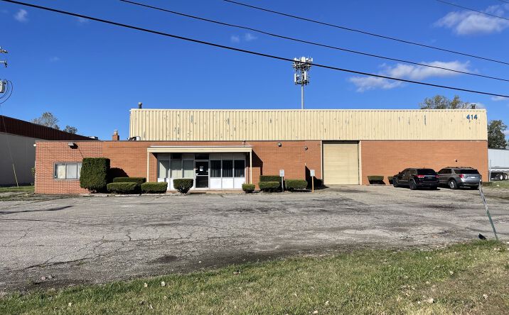 Pictures of Industrial property located at 34141 Kelly Rd, Fraser, MI 48026 for sales - image #1